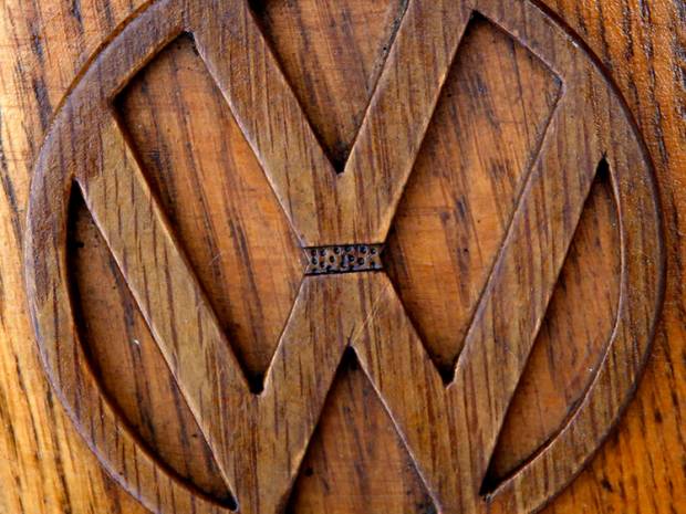 Detalle del tablero e interior del Escarabajo de madera. Foto: Infobae