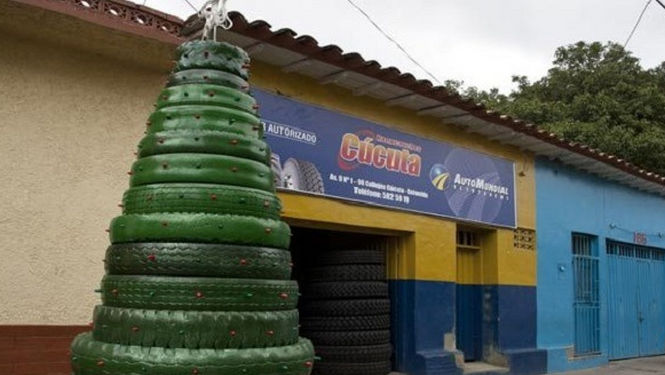 Quién dijo que en los talleres y caucheras no celebran la navidad