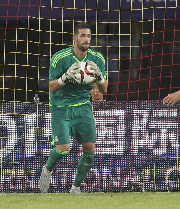 Kiko Casilla tuvo sus primeros minutos en la portería del Real Madrid