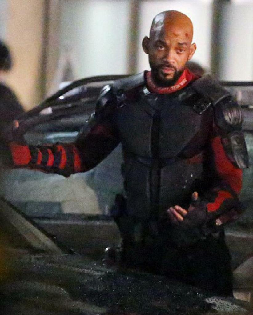 Por otra parte, Will Smith, que interpreta a "Deadshot", recibió una caja de balas.