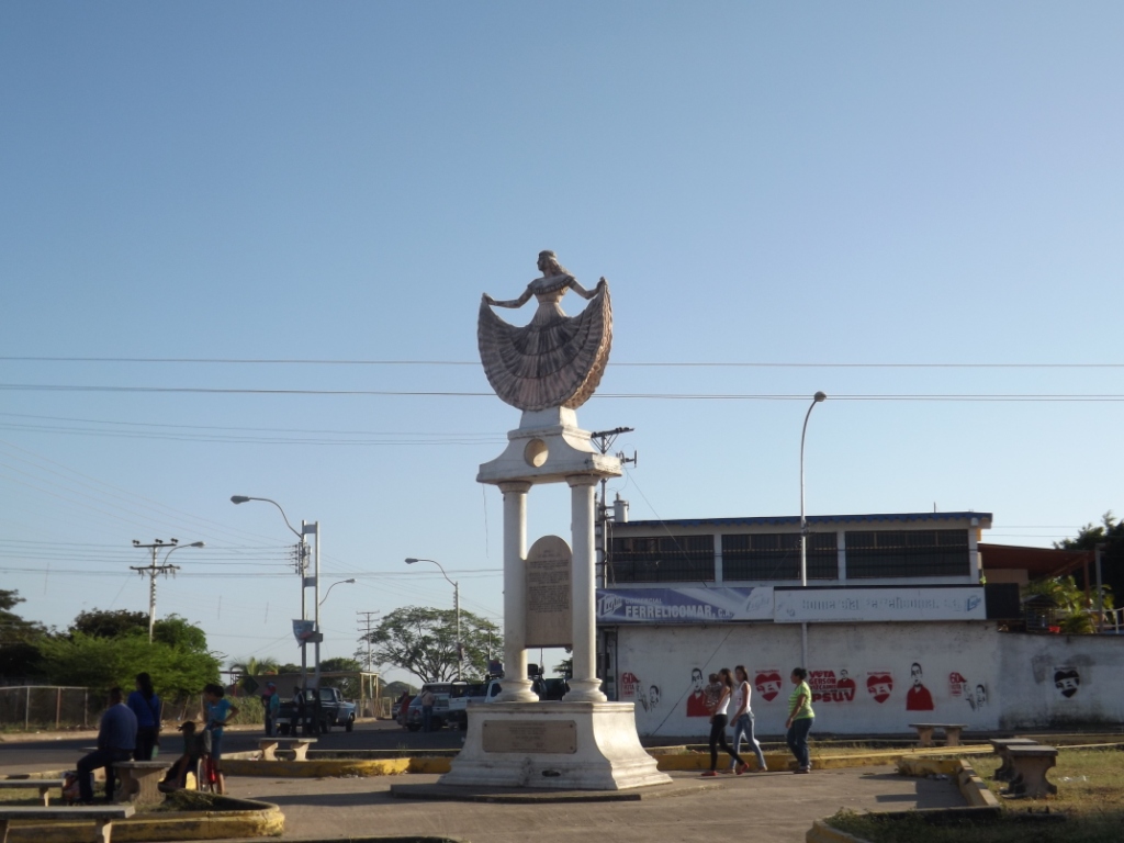 Monumento Maria Laya