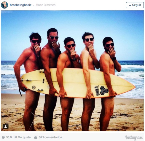 imitacion hombres surfistas