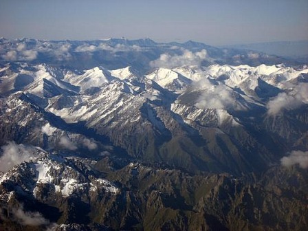 tia-shan-mountain-ranges