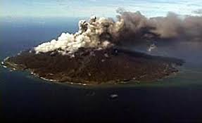 volcan-en-erupción-en-seis-ocasiones