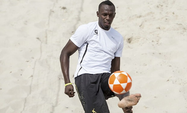 usain-bolt-jugando-futbol