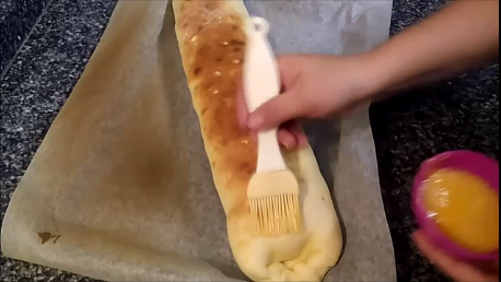 pintar-el-pan-de-jamon-co-huevo