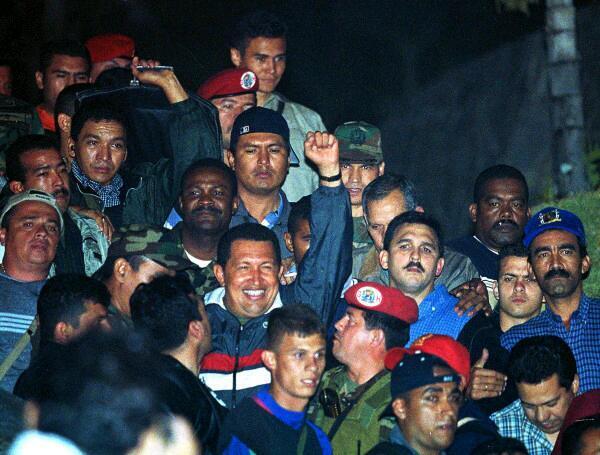 Chavez regresando 13 de abril 2