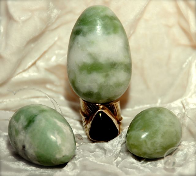 huevos de jade