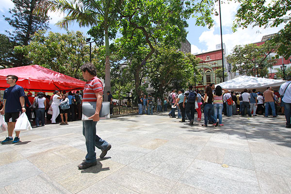 Homenaje a Gabriel García Márquez desde la Plaza Bolívar