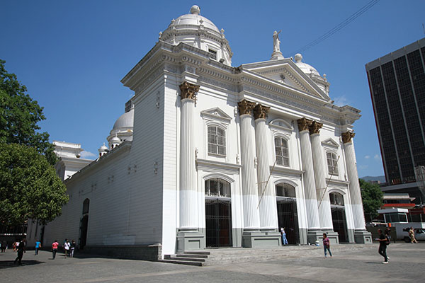 Iglesia basilica de Santa Teresa