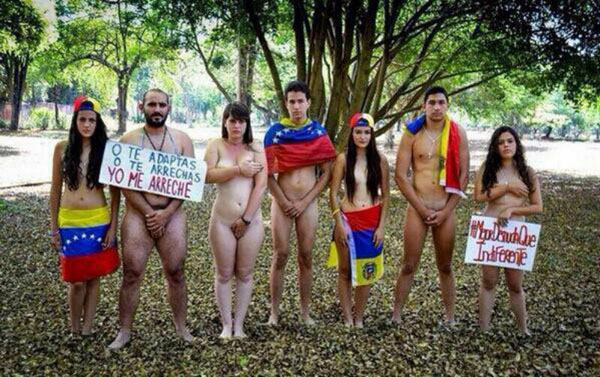 Desnudos por la paz en Twitter, una nueva forma de protesta en Venezuela