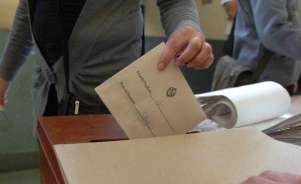 iniciaron votaciones en Uruguay