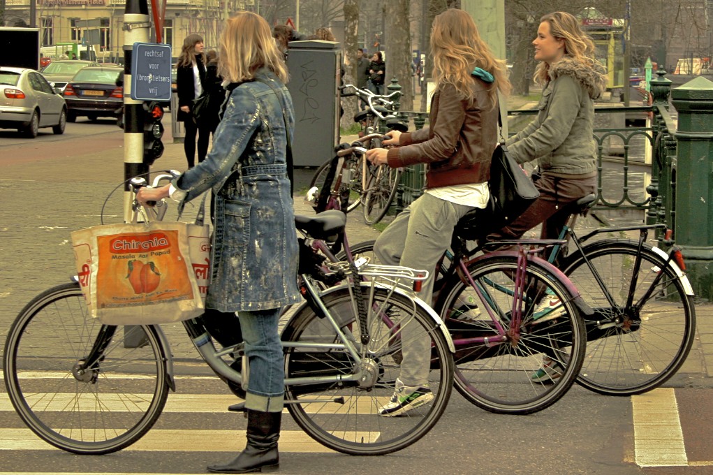 Grupo de ciclistas urbanas