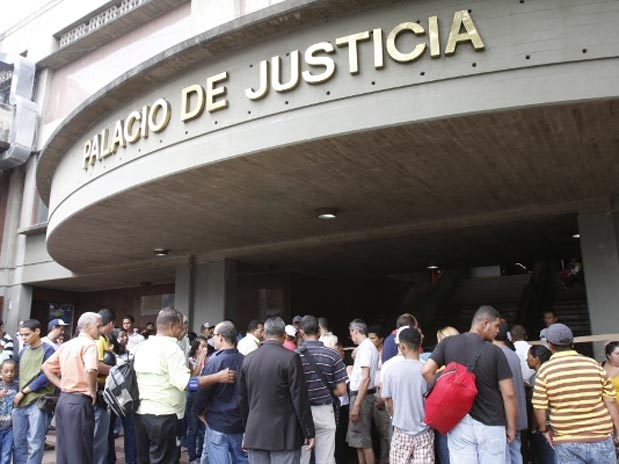 Leopoldo López en el Palacio de Justicia