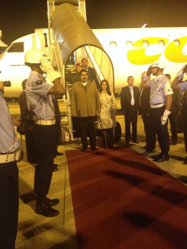 Presidente Maduro a su llegada al aeropuerto de Brasilia