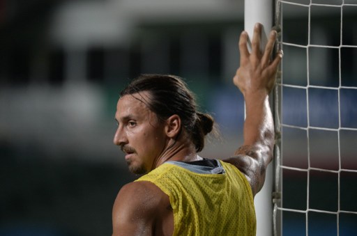 Zlatan Ibrahimovic en la arqueria