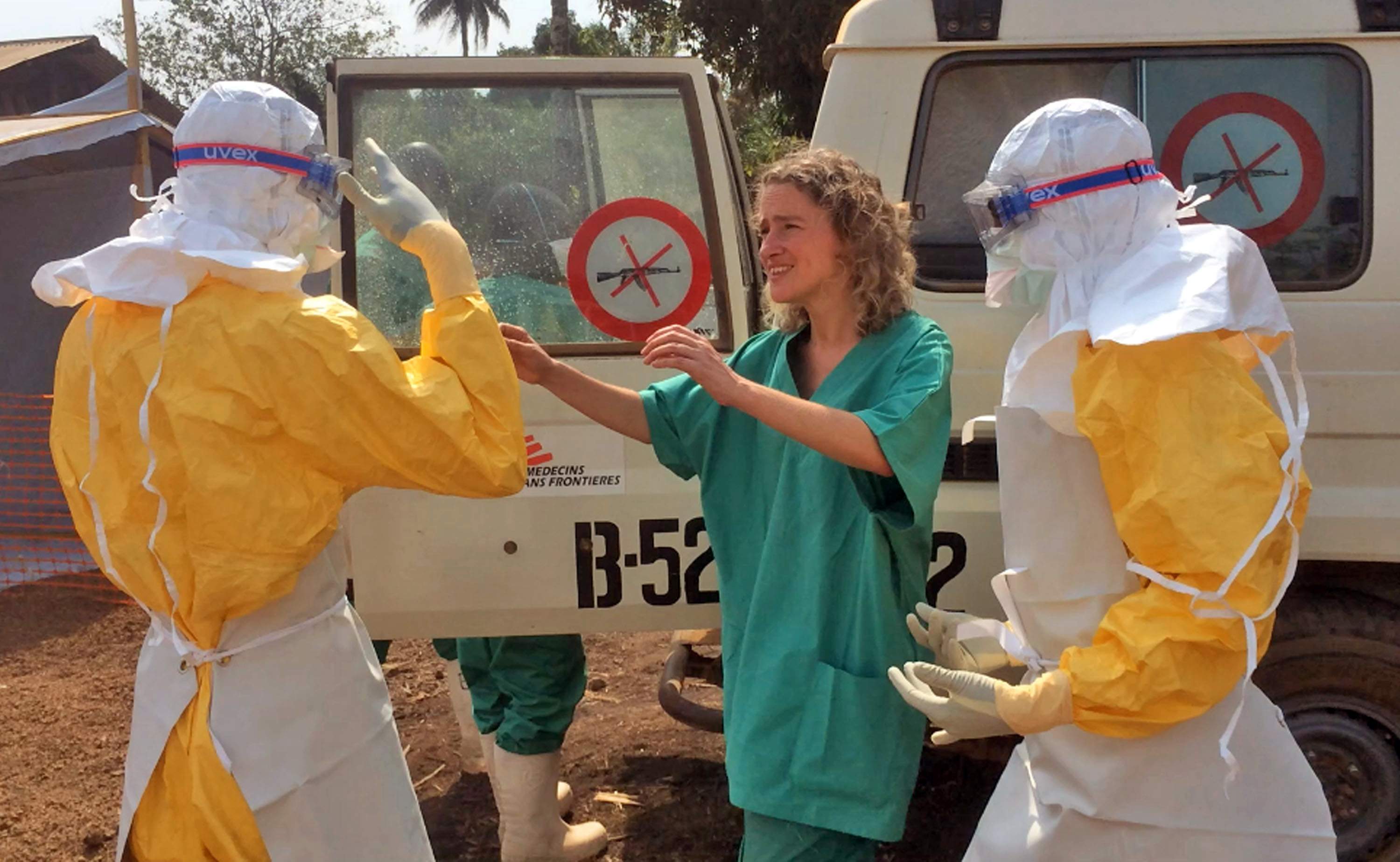 Médicos ébola