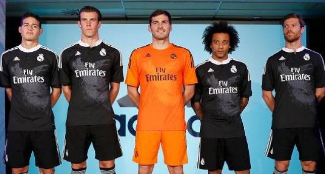 Jugadores del Real Madrid con nuevo uniforme con dragón