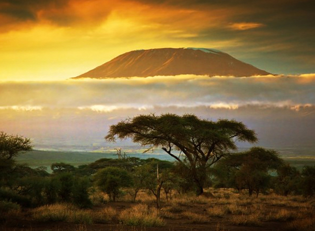 África vuelve a hacer acto de presencia en esta lista. En esta ocasión, el plan consiste en la subida al Kilimanjaro en Tanzania