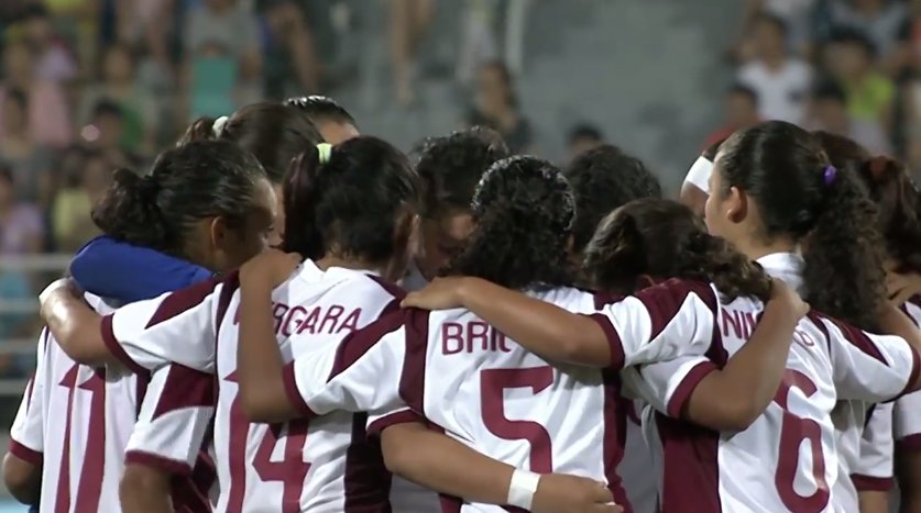 Vinotinto Femenina