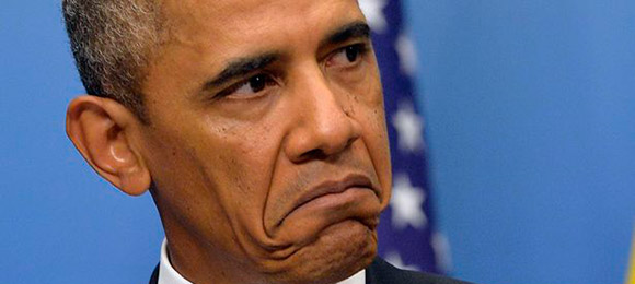 Barack Obama close up desinteresado