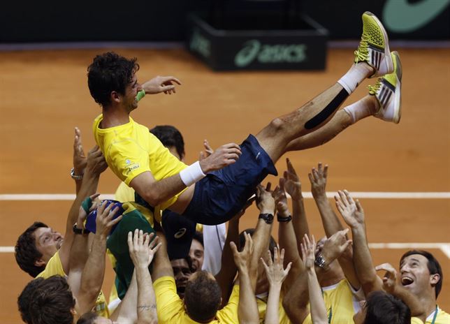 Thomaz Belluci y el equipo tenis Brasil