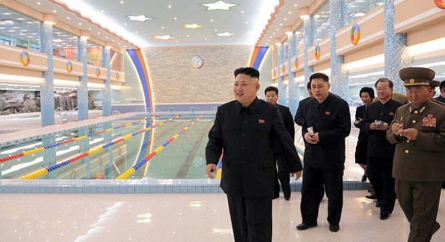 Kim Jong Un visita centros recreacionales