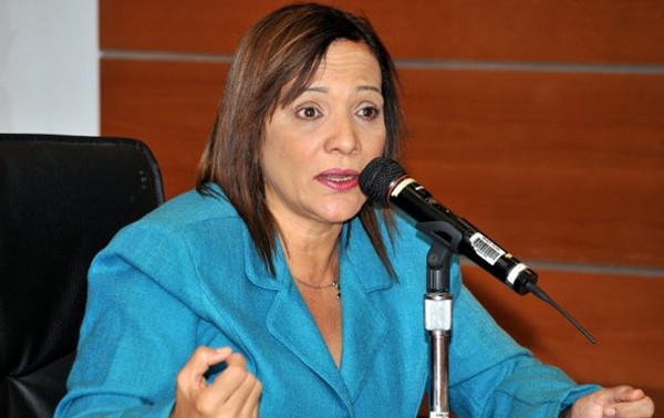 Ministra de salud Nancy Pérez rueda de prensa