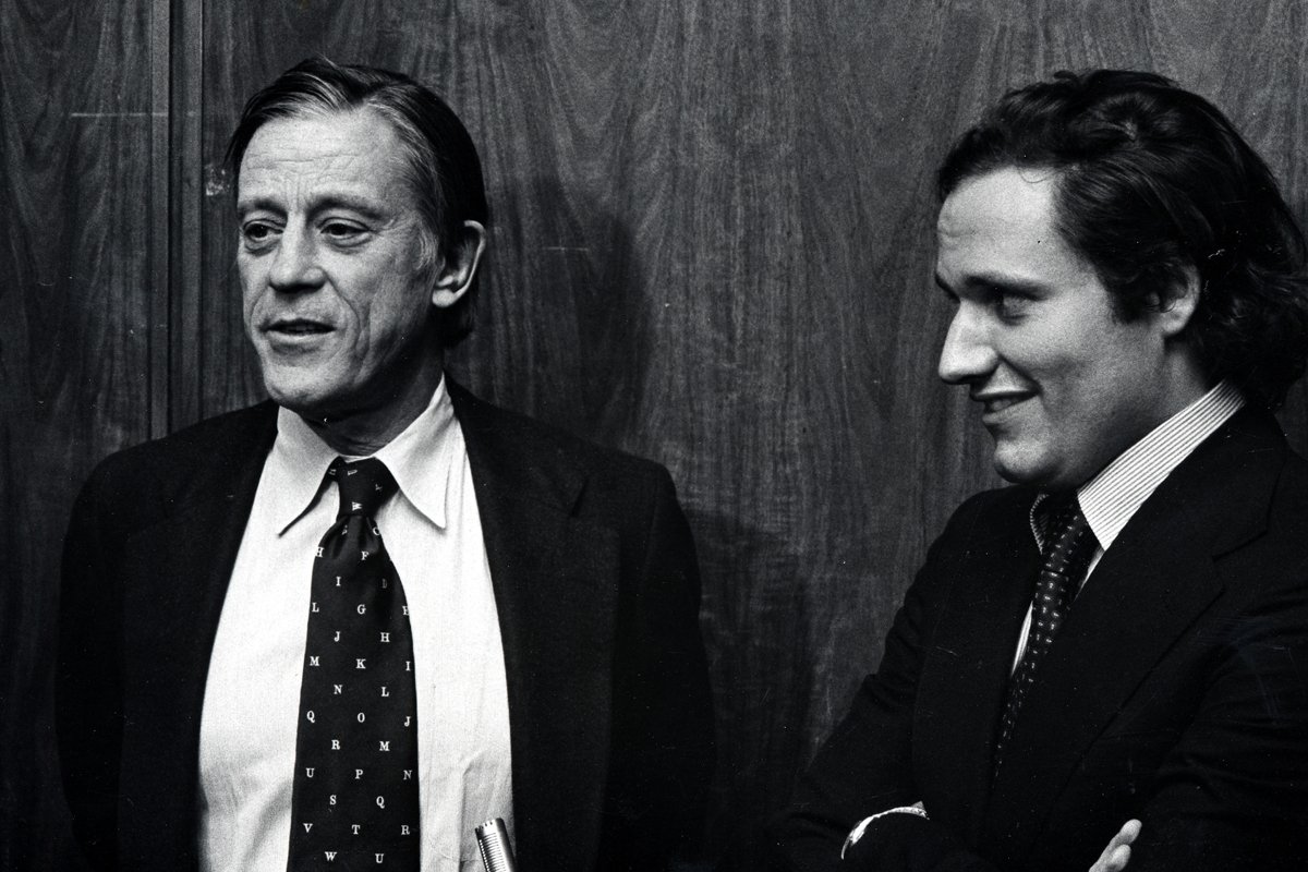 Ben Bradlee en plano escándalo del Watergate