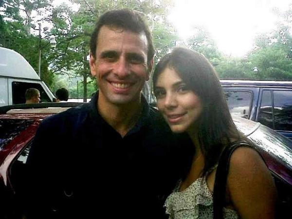 Los twitteros publicaron esta foto del gobernador Capriles,