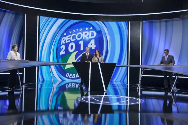 Dilma Rousseff debate contra Aecio Neves