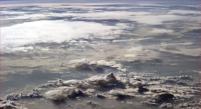 Nubes desde la luna