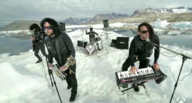 The Defiled en un glaciar