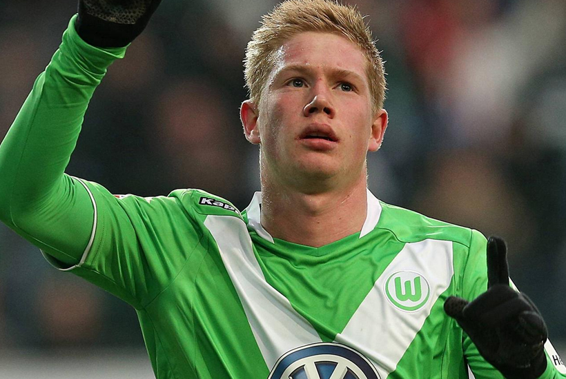De acuerdo a informaciones suministradas por el portal web goal, el Manchester City estaría muy interesado en cerrar un acuerdo con el Wolfsburgo por el mediapunta belga, de 24 años de edad, Kevin De Bruyne.
