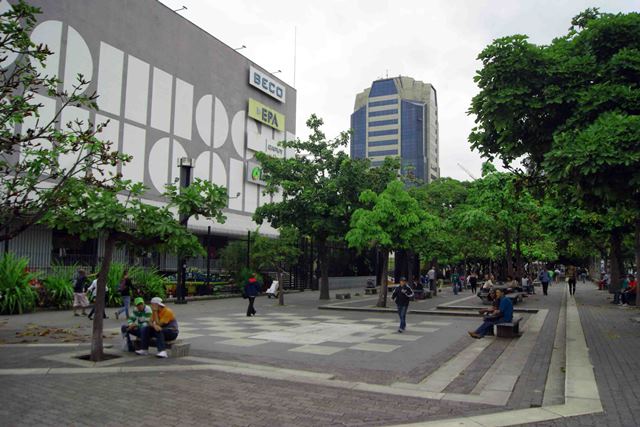 Resultado de imagen para plaza brión chacaíto